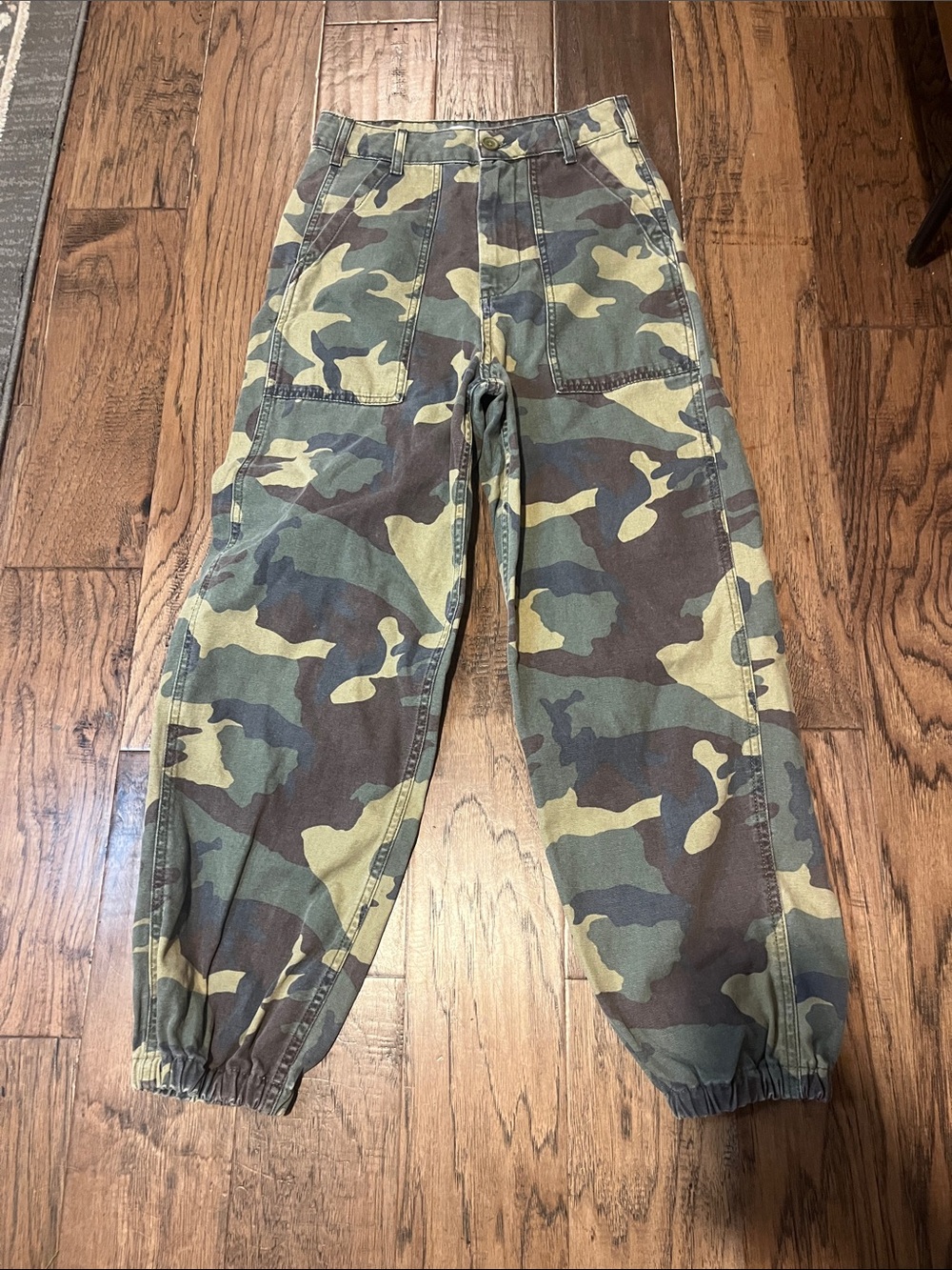 Topshop Women’s Camouflage Joggers size 4